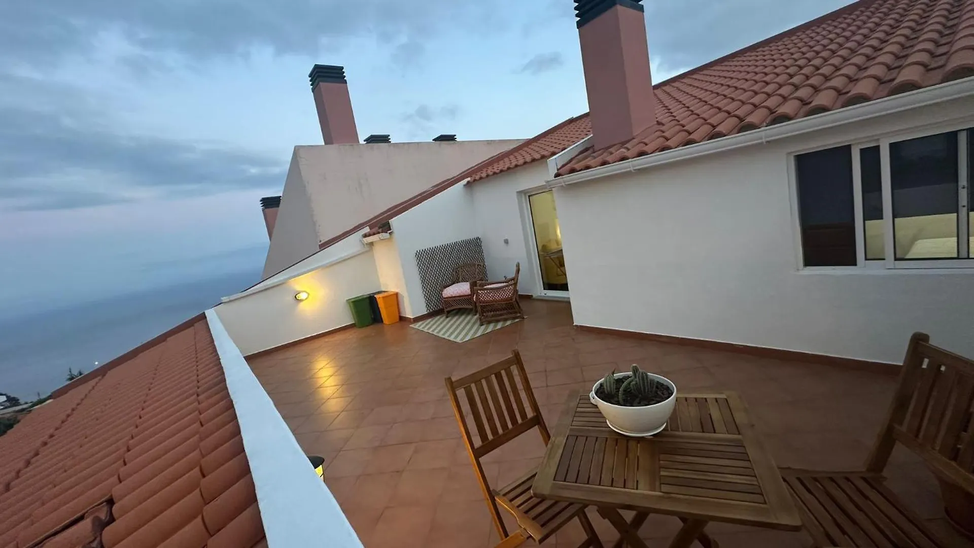 Blue Haven Guest House Caniço Apartmán